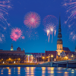 Rīga svin! Rīga svin!