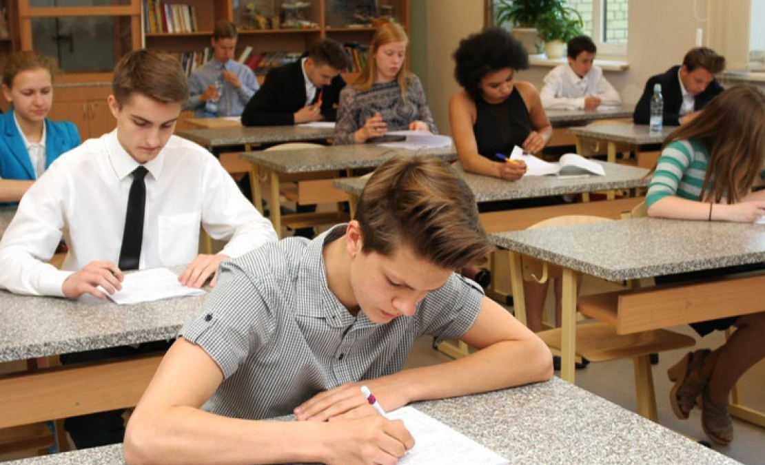 Eksāmens. Skola. Eksāmens. Skola.