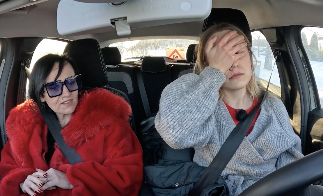 Agrita un Estere Bindres.