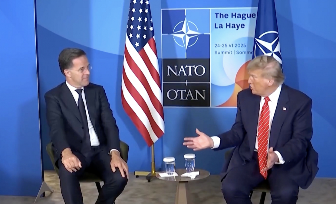 NATO ģenerālsekretārs Marks Rute un ASV prezidents Donalds Tramps.