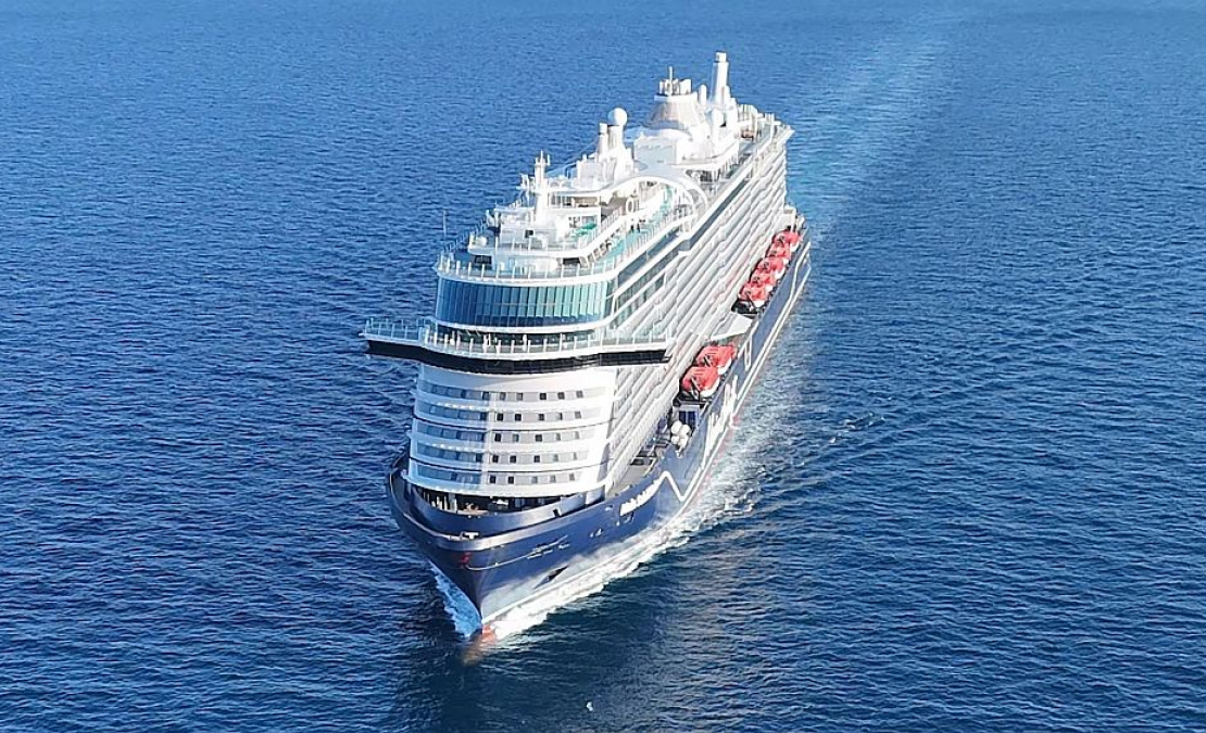 Kruīza kuģis "Mein Schiff Relax" Rīgā pietauvosies Krievu salas piestātnēm.