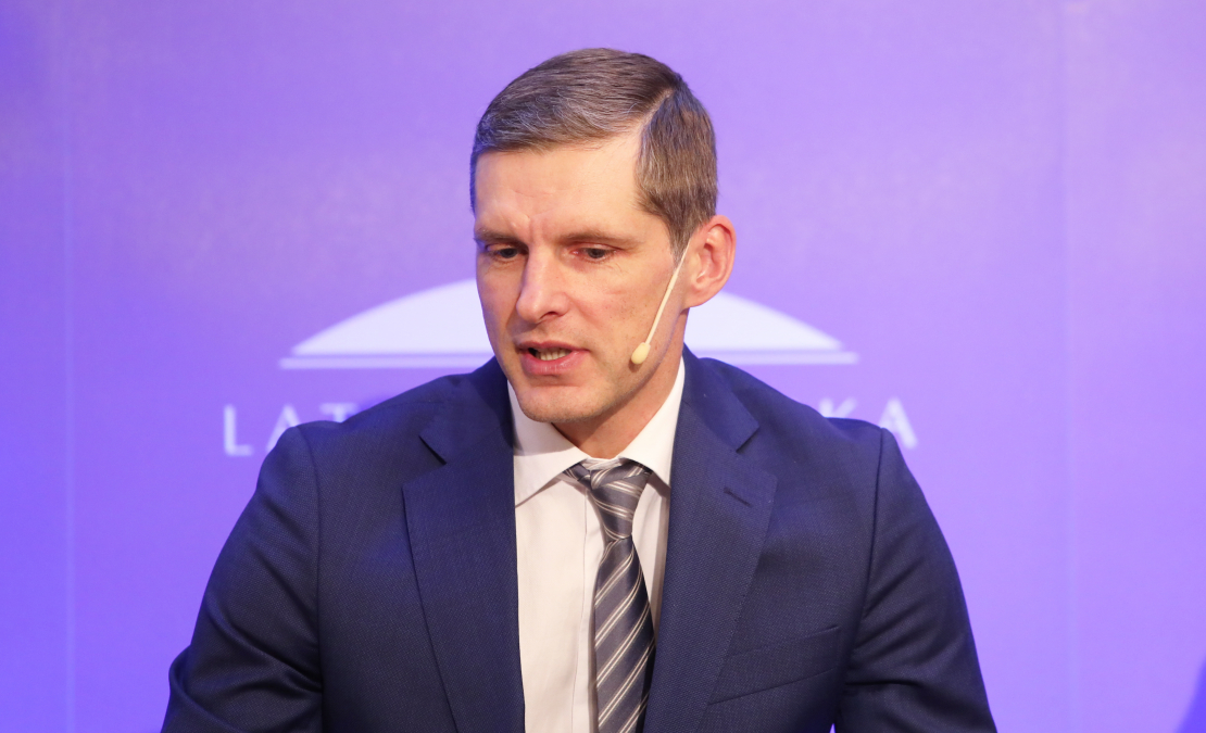 AS "SEB banka" ekonomists Dainis Gašpuitism.