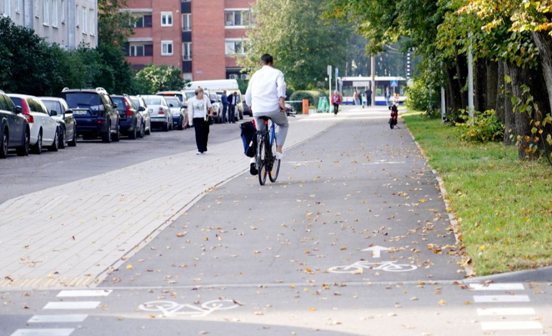 Veloceļš "Imanta - Daugavgrīva". Veloceļš "Imanta - Daugavgrīva".
