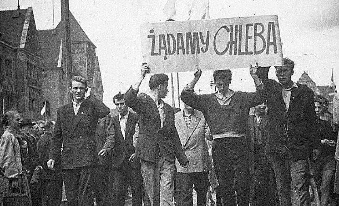 Streikotāju demonstrācija – "Pieprasām maizi!".