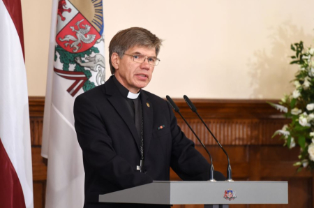 Mācītājs Guntis Kalme.