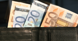 Eiro banknotes