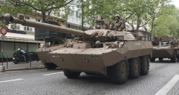 "AMX-10" "AMX-10"