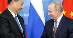 Sji Dzjiņpins un V. Putins