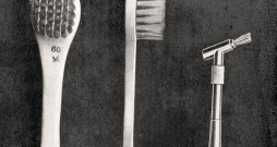1916. gadā ražotas zobu sukas. 1916. gadā ražotas zobu sukas.