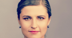 Kamerorķestra "Sinfonietta Rīga" koncertmeistare, vijolniece Marta Spārniņa
