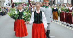 Dziesmu un deju svētki