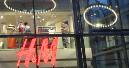 H&M veikals.
