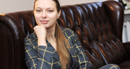 Dana Bjorka, Mihaila Čehova Rīgas krievu teātra direktore. Dana Bjorka, Mihaila Čehova Rīgas krievu teātra direktore.