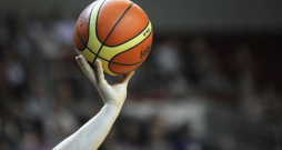 Basketbola bumba.