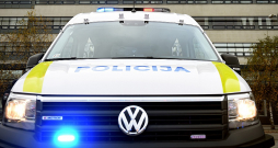 Policijas automašīna.