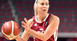 Allaž enerģiskā Elīna Babkina no basketbola atvadījās ar čempiones emocijām Izraēlā.