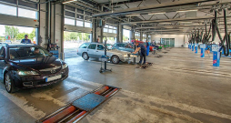 Šādas ērtības tehniskajai apskatei nodrošināt autoservisos nez vai ir iespējams. Šādas ērtības tehniskajai apskatei nodrošināt autoservisos nez vai ir iespējams.