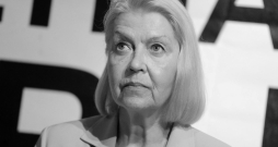 Aktrise Lilita Ozoliņa.