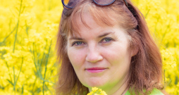 "Tikai mazliet jāpaciešas, līdz pilnībā tiks salāgotas citas datu sistēmas ar LIZ pārvaldības sistēmu, lai raiti notiktu datu eksportēšana," tā A.Lestlande. "Tikai mazliet jāpaciešas, līdz pilnībā tiks salāgotas citas datu sistēmas ar LIZ pārvaldības sistēmu, lai raiti notiktu datu eksportēšana," tā A.Lestlande.