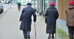 Pensionāri. Ilustratīvs attēls.