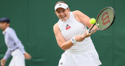 Aļona Ostapenko savā astotajā Vimbldonas čempionātā izstājās otrajā kārtā. Aļona Ostapenko savā astotajā Vimbldonas čempionātā izstājās otrajā kārtā.
