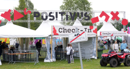 Ieeja festivāla "Positivus" teritorijā Lucavsalā.