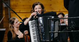 Jūrmalas festivālā uzstājas Ksenija Sidorova un LSO. Jūrmalas festivālā uzstājas Ksenija Sidorova un LSO.