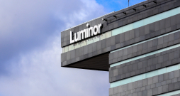 Luminor.
