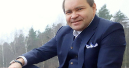 Mārtiņš Vanags, "Facebook" grupas "Mikroģeneratori Latvijā" iniciators, mikroģeneratoru īpašnieks: "Izvērtējot likuma grozījumus, varu secināt, ka no nākamā gada sākuma iedzīvotāju motivācija uzstādīt saules paneļus būtiski samazināsies."