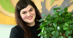 Klimata un enerģētikas ministrijas valsts sekretāre Līga Kurevska: "Domājot par nākotni, Latvijai būs daudz lēti pieejamas vēja enerģijas, jo mums ir zems iedzīvotāju blīvums un daudz vietas vēja parkiem. Atomenerģētikas ražota elektrība Latviju interesē tad, ja tā pieejama par konkurētspējīgu cenu."