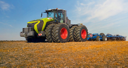 'Claas Xerion 12 Terra Trac'  traktors.