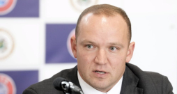 Latvijas Futbola federācijas prezidents Vadims Ļašenko.