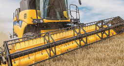 'New Holland CH7.70' kombains. 'New Holland CH7.70' kombains.