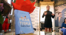 Zanes Nuts grāmatas "Praktiskā kokvilna" atvēršana. Zanes Nuts grāmatas "Praktiskā kokvilna" atvēršana.