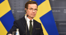 Zviedrijas Ministru prezidents Ulfs Kristersons. Zviedrijas Ministru prezidents Ulfs Kristersons.