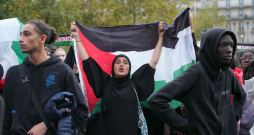 Palestīniešus atbalstoša demonstrācija Parīzē. Palestīniešus atbalstoša demonstrācija Parīzē.