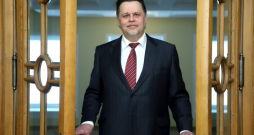 Aigars Strupišs: "Ir tiesneši, kas lietas uztver tāpat kā pirms desmit gadiem, neņemot vērā, ka mēs šobrīd dzīvojam pavisam citos apstākļos, kur līdzīgam nodarījumam ir pavisam cits konteksts attiecībā pret draudiem valsts drošībai."