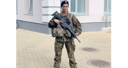 Liene Allere ar pateicību Latvijas aizstāvjiem sagaida Lāčplēša dienu 11. novembrī.