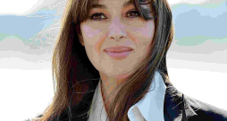 Monika Belluči.