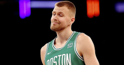 Sīvā viedokļu dažādībā Kristaps Porziņģis tiek pie Latvijas 2023. gada labākā basketbolista goda. Sīvā viedokļu dažādībā Kristaps Porziņģis tiek pie Latvijas 2023. gada labākā basketbolista goda.