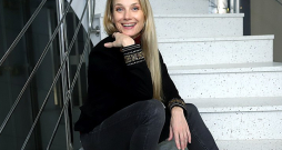 Ieva Kemlere: "Mani operete aizrauj ar vieglumu, spraigumu, dinamiskumu. Nupat laiks ir tāds, ka dzīvē drāmas gana. Un cilvēki jau piekusuši no tās." Ieva Kemlere: "Mani operete aizrauj ar vieglumu, spraigumu, dinamiskumu. Nupat laiks ir tāds, ka dzīvē drāmas gana. Un cilvēki jau piekusuši no tās."