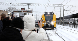 Jaunais elektrovilciens Rīgā. Jaunais elektrovilciens Rīgā.