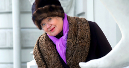 Indra Burkovska: "Vairāk vai mazāk tieši cilvēkmīlestība ir dzīves jēga."