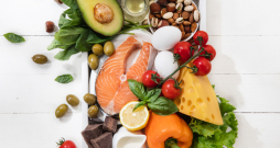 B grupas vitamīni piedalās vielmaiņas procesos, palīdz organismam izmantot enerģiju, kas iegūta, pārstrādājot ogļhidrātus, olbaltumvielas un taukus. B grupas vitamīni piedalās vielmaiņas procesos, palīdz organismam izmantot enerģiju, kas iegūta, pārstrādājot ogļhidrātus, olbaltumvielas un taukus.