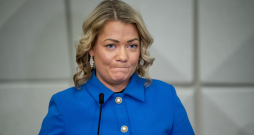 Norvēģijas pētniecības un augstākās izglītības ministre Sandra Borha. Norvēģijas pētniecības un augstākās izglītības ministre Sandra Borha.