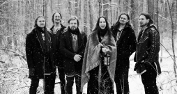 Lietuvas folkmetāla grupa "Ūkanose". Lietuvas folkmetāla grupa "Ūkanose".
