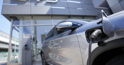 Ķīnas lielākais elektrisko automobiļu ražošanas uzņēmums BYD. Ķīnas lielākais elektrisko automobiļu ražošanas uzņēmums BYD.