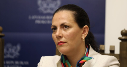 Ilze Znotiņa. Ilze Znotiņa.