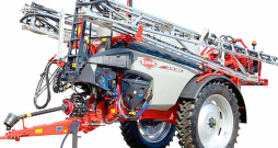 'Kuhn Lexis 3800' smidzinātājs. 'Kuhn Lexis 3800' smidzinātājs.
