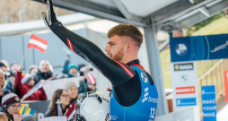 Kristeram Aparjodam pasaules čempionāta individuālie mači beidzās ar kritienu, bet sezonas vērtējumā viņš bijis viens no labākajiem kamaniņu sportistiem.
